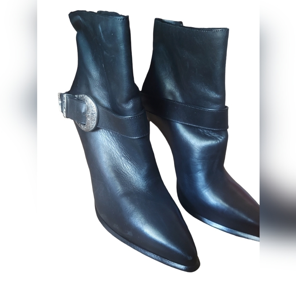 8.5 Paige Holly Women's Ankle Bootie Boots Size Black Leather Boots - Picture 7 of 15